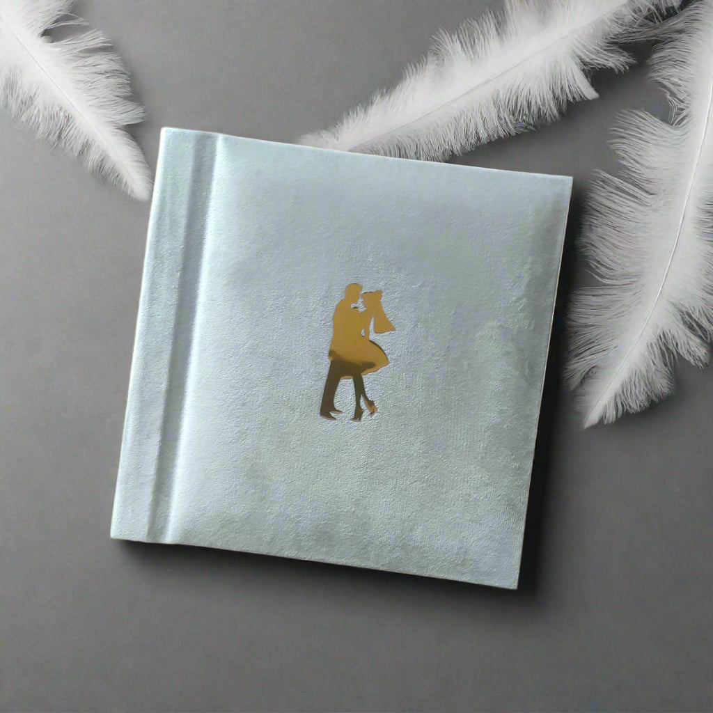 Palinkėjimų knyga "Veliūrinė cappuccino"