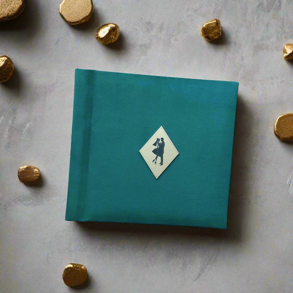 Palinkėjimų knyga su anketa "Veliūrinė žalia"