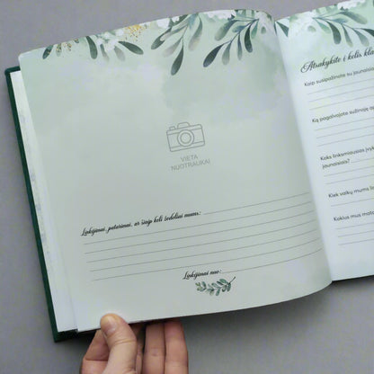 Palinkėjimų knyga su anketa "Veliūrinė žalia"