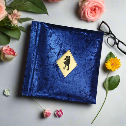 Palinkėjimų knyga "Blizgi mėlyna"