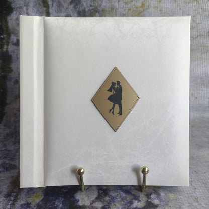 Palinkėjimų knyga "Šerkšno balta"